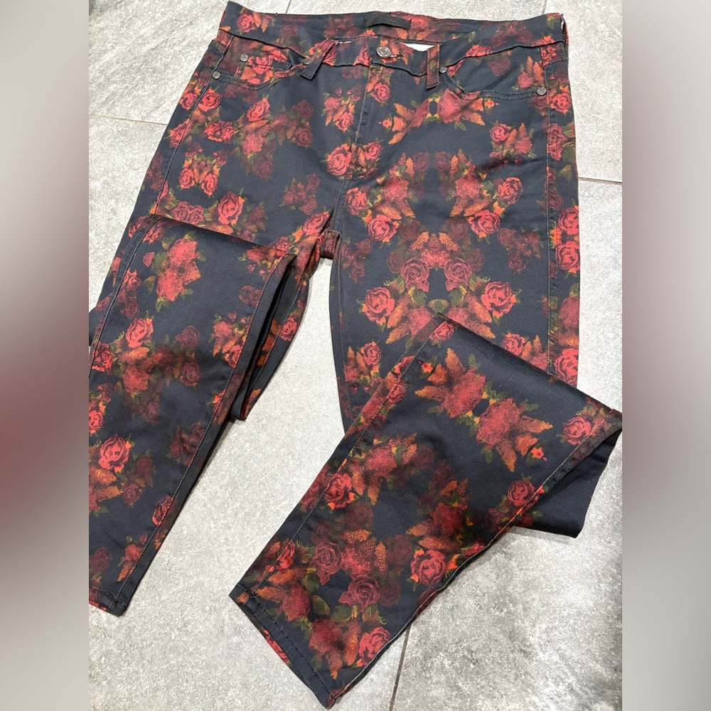 Seven7 Women's Skinny Jeans Rose. Print Low Rise